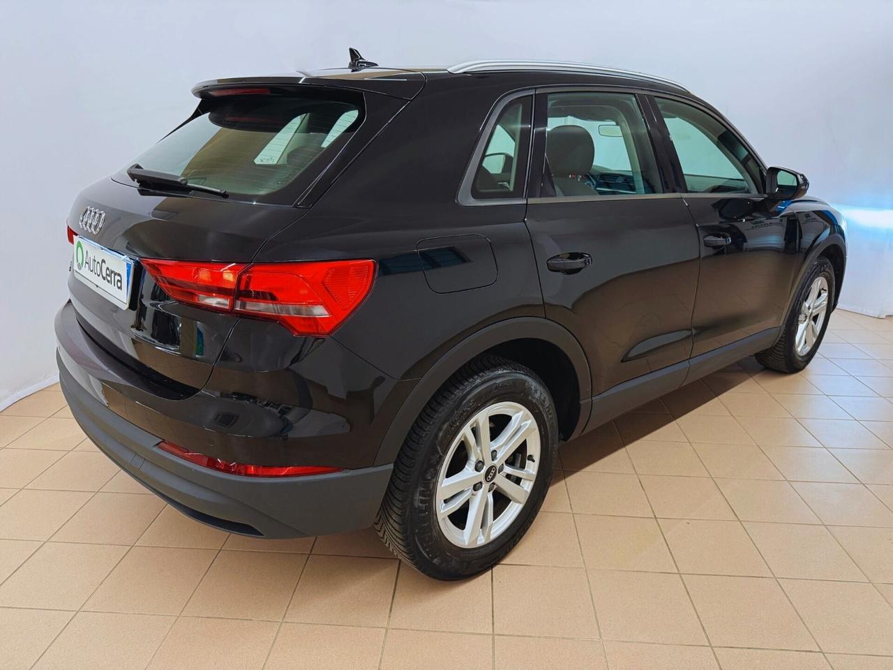 Audi Q3 35 TDI S tronic Business