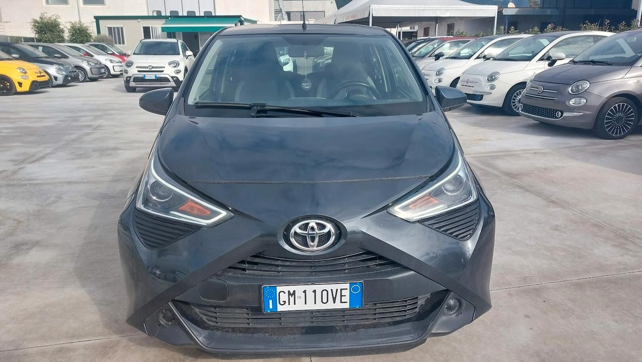 Toyota Aygo Connect 1.0 VVT-i 72 CV 5 porte 2021