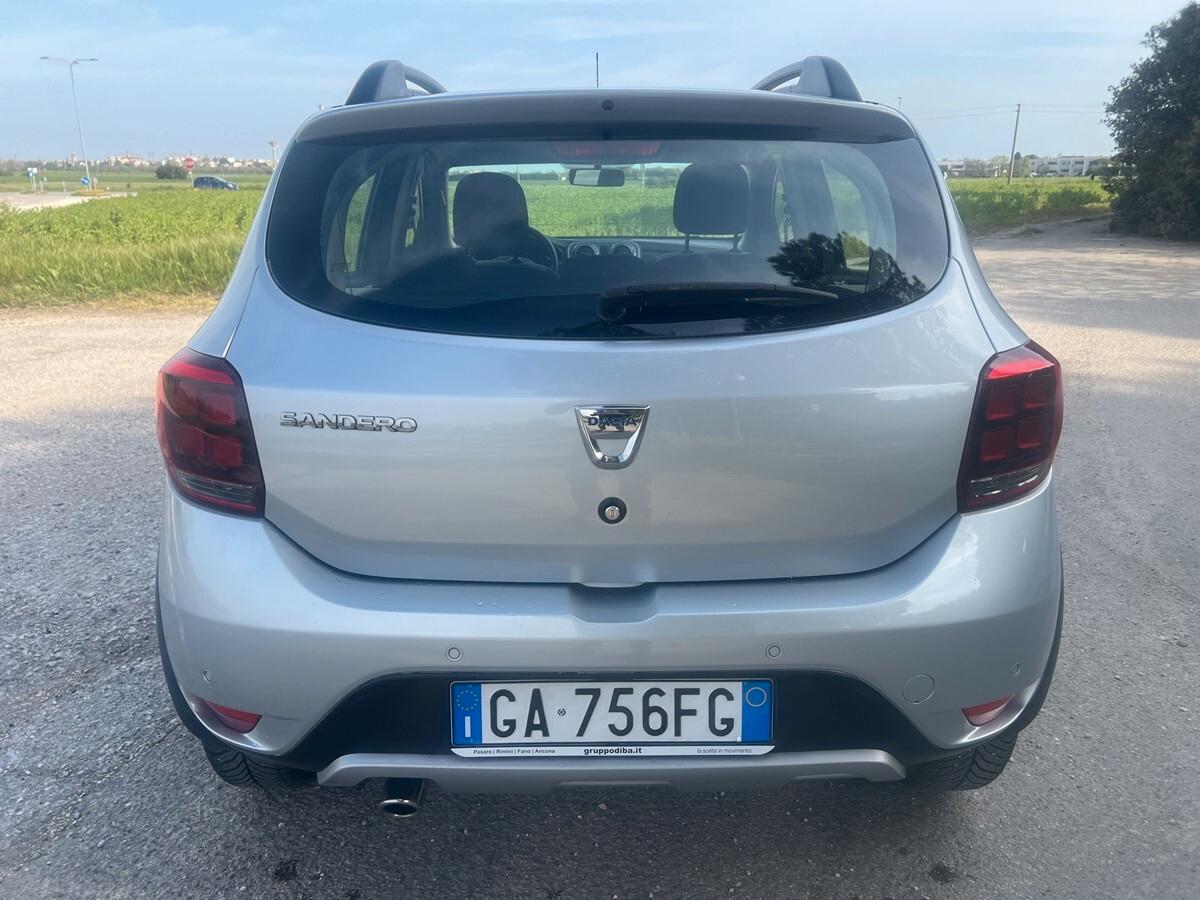 Dacia Sandero Stepway 1.0 TCe 100 CV ECO-G Comfort
