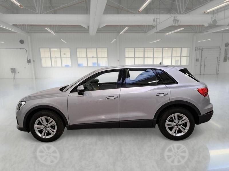AUDI Q3 35 TDI S tronic Business