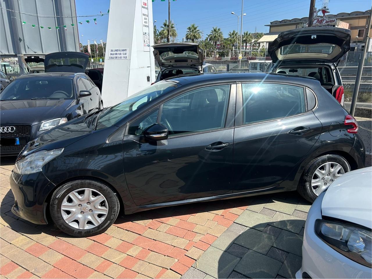 Peugeot 208 1.4 HDi 68 CV 5 porte Active
