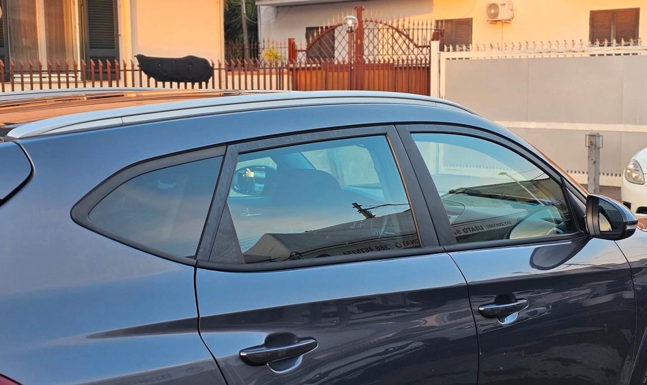 Hyundai Tucson 1.6D 115cv anno fine 2015