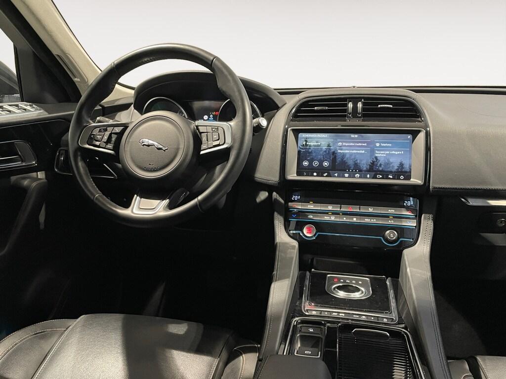 Jaguar F-Pace 2015 Prestige awd 180cv - AUTOCARRO IVA ESPOSTA 100%