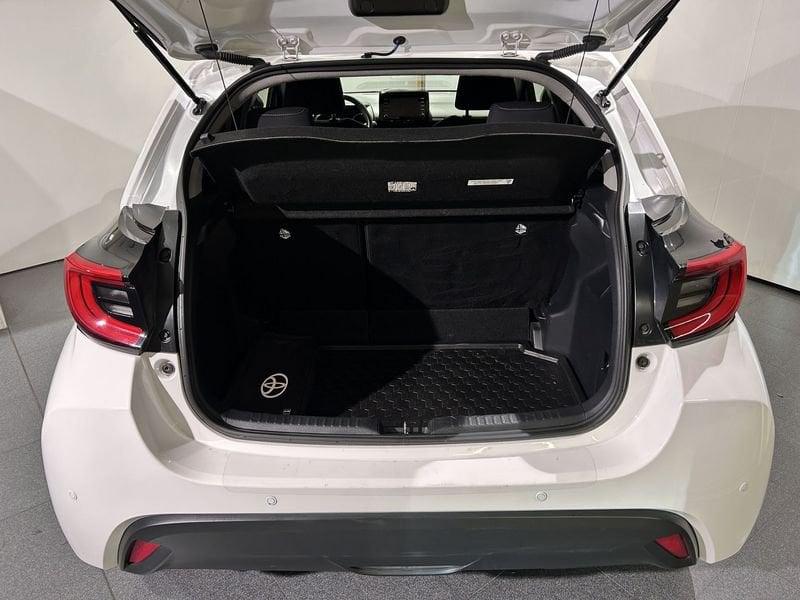 Toyota Yaris Yaris 1.5 Hybrid 5 porte Trend + COMFORT PACK + VETRI OSCURATII AREA C FREE