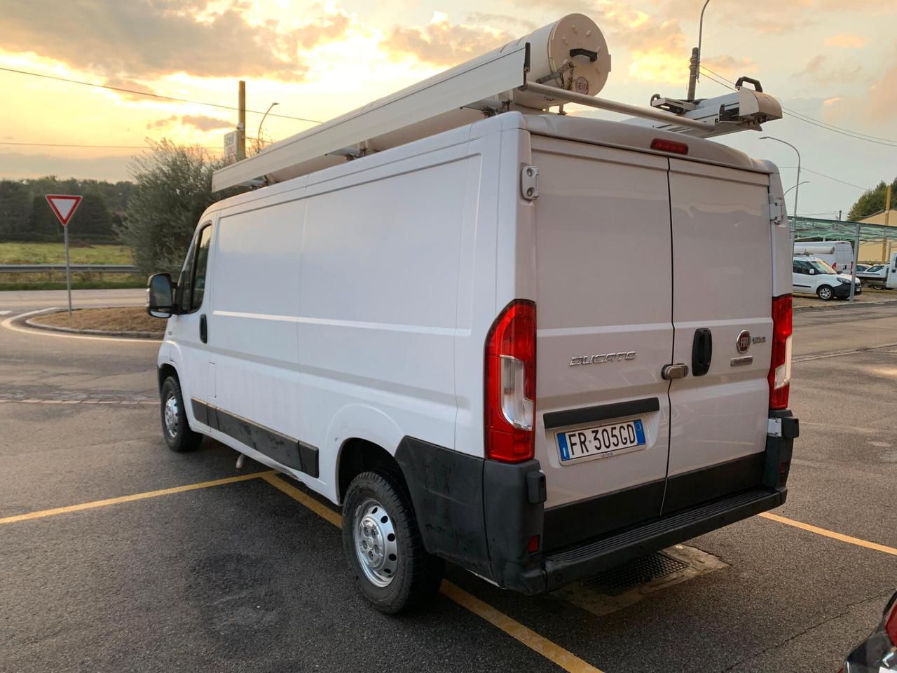 Fiat Ducato 35 3.0 CNG Tetto basso passo medio