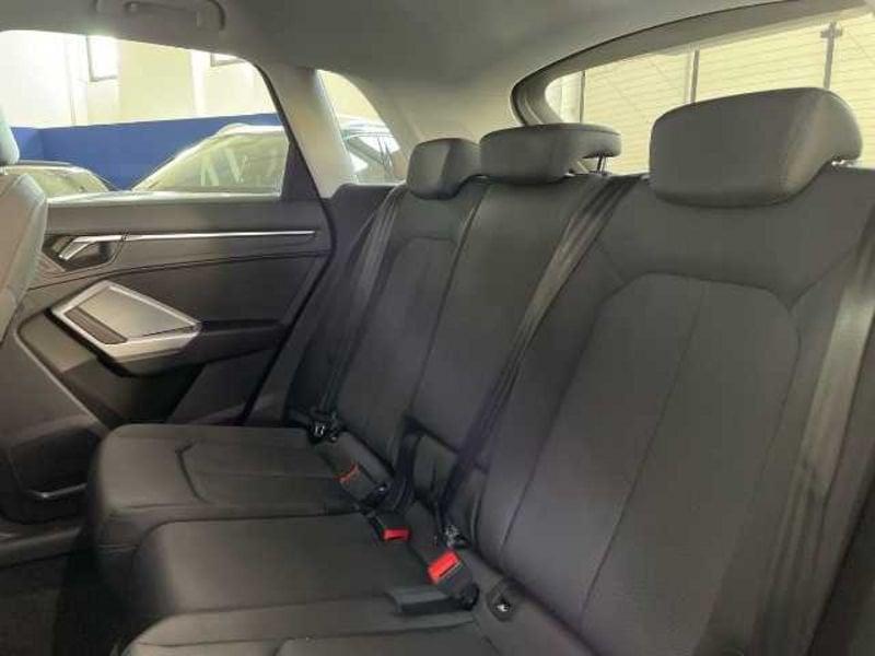 Audi Q3 II 2018 35 1.5 tfsi Business s-tronic