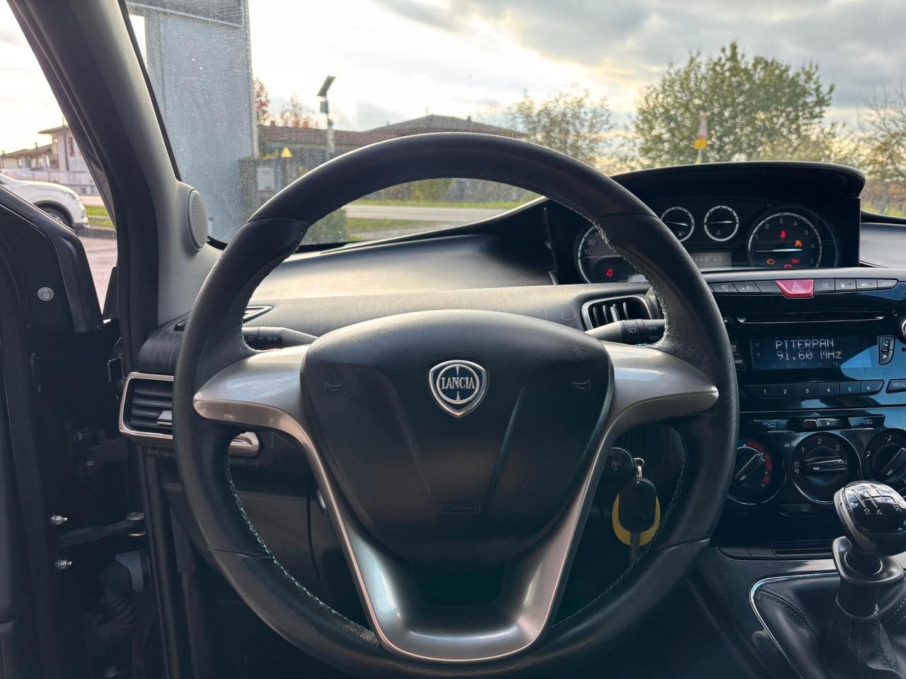 Lancia Ypsilon 1.2 GPL Neopatentati