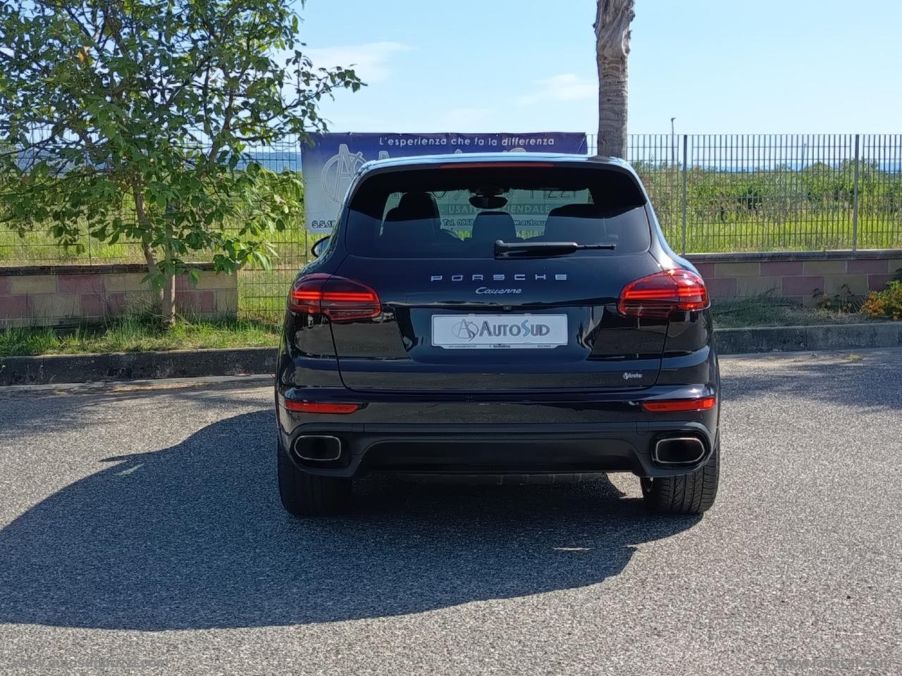 PORSCHE Cayenne 3.0 Diesel Platinum Edition