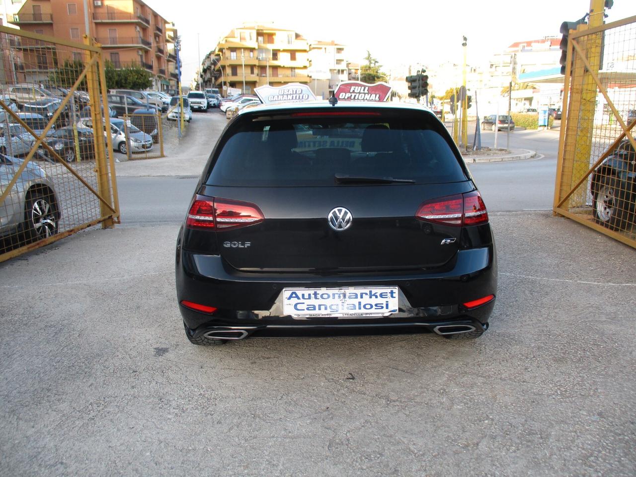 Volkswagen Golf 7.5 1.6 TDI R-LINE FULL OPTIONAL 2018