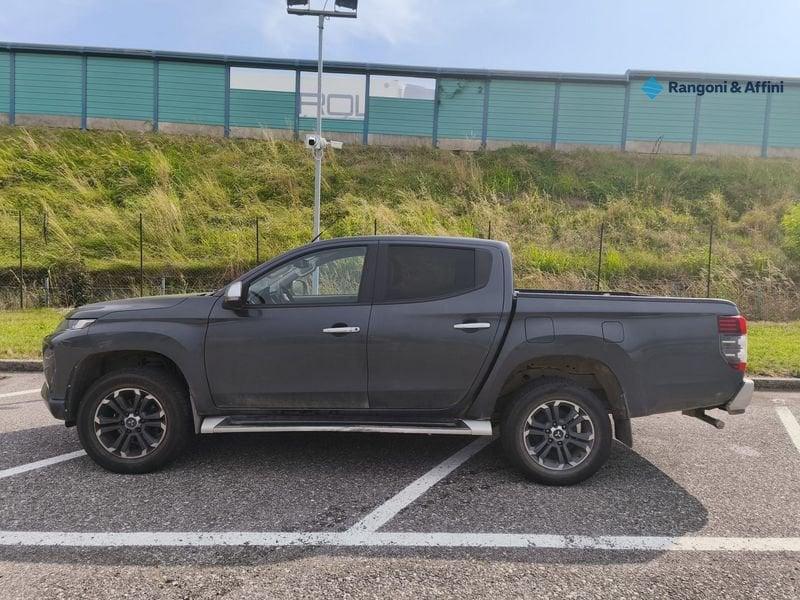 Mitsubishi L200 2.3 D Club Cab 4x4 Easy Select Inform