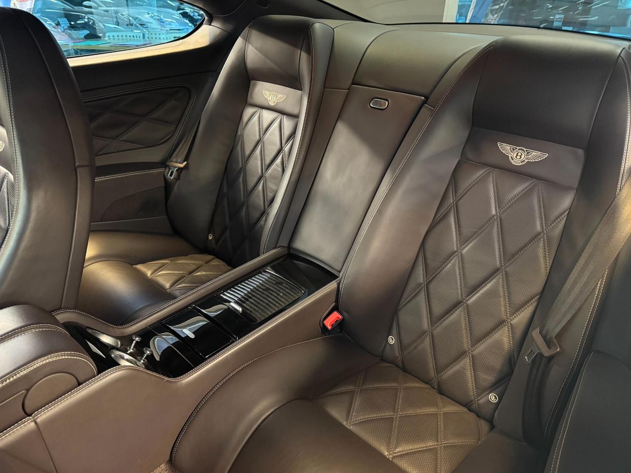 Bentley Continental GT 6.0 Speed - 610CV