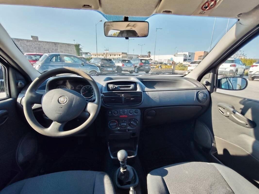 Fiat Punto 1.2 Classic Active 5p