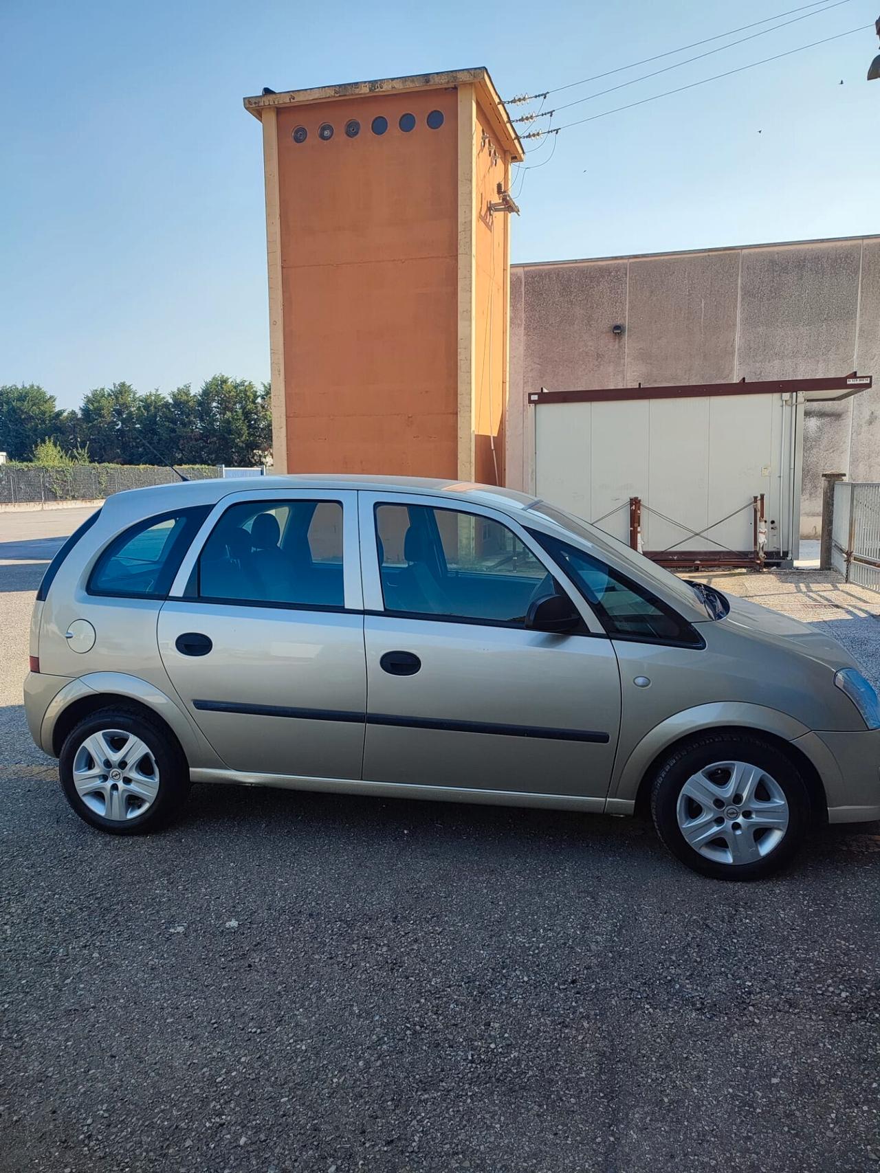 Opel Meriva 1.4 16V Cosmo GPL