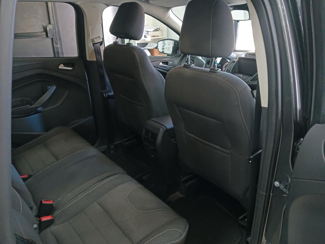 Ford Kuga 1.5 TDCI 120 CV S&S 2WD Titanium