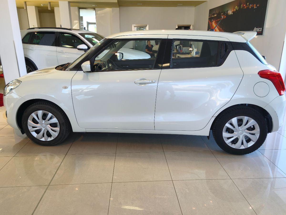 SUZUKI Swift 1.2 Hybrid Top