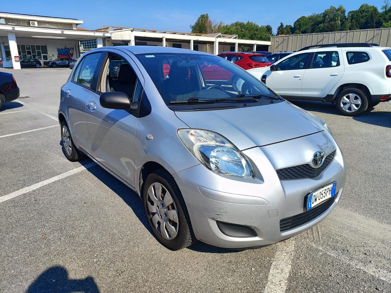 Toyota Yaris 1.0 5 porte - FRIZIONE NUOVA