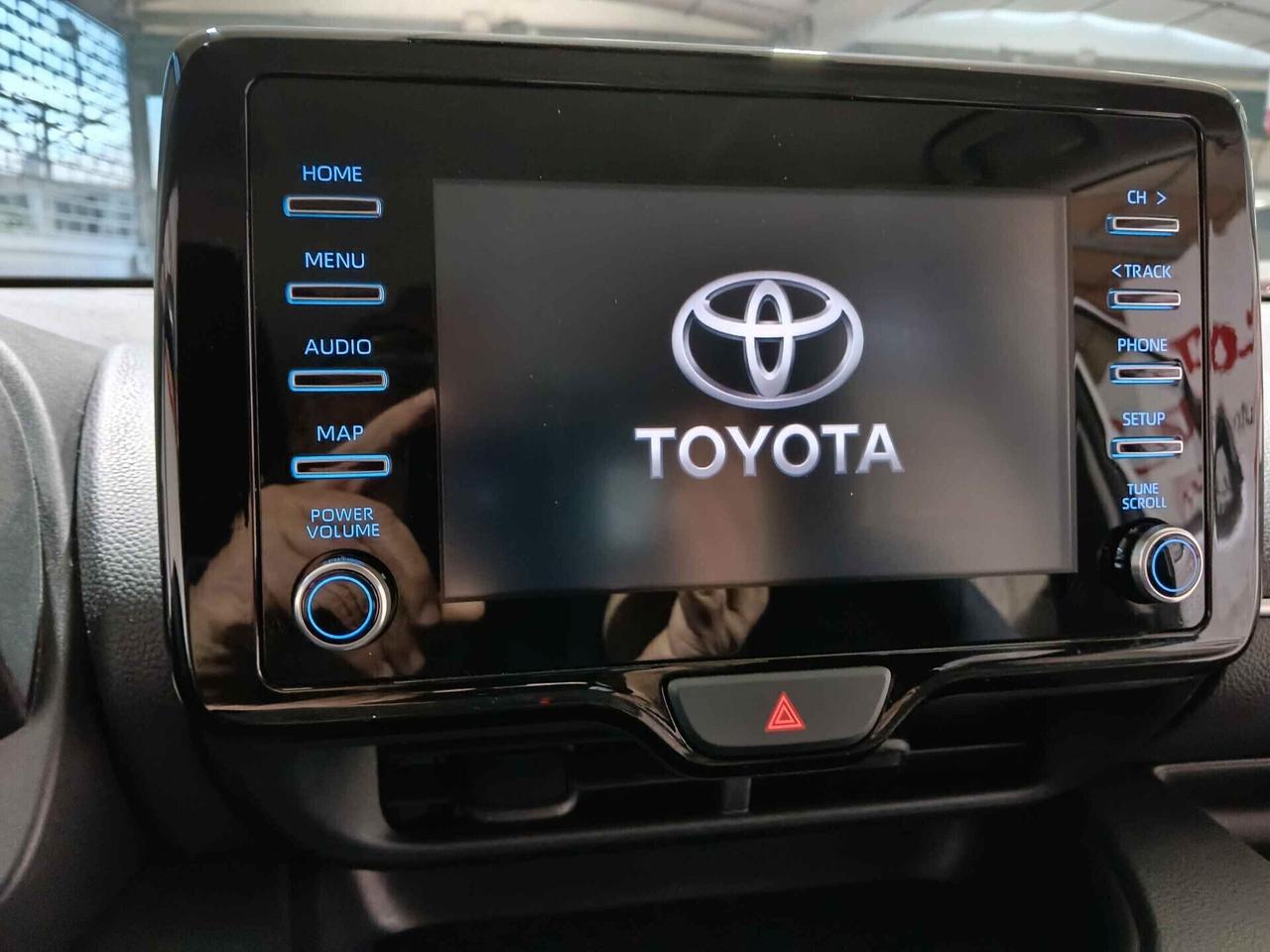 Toyota Yaris 1.5 Hybrid 5 porte Business