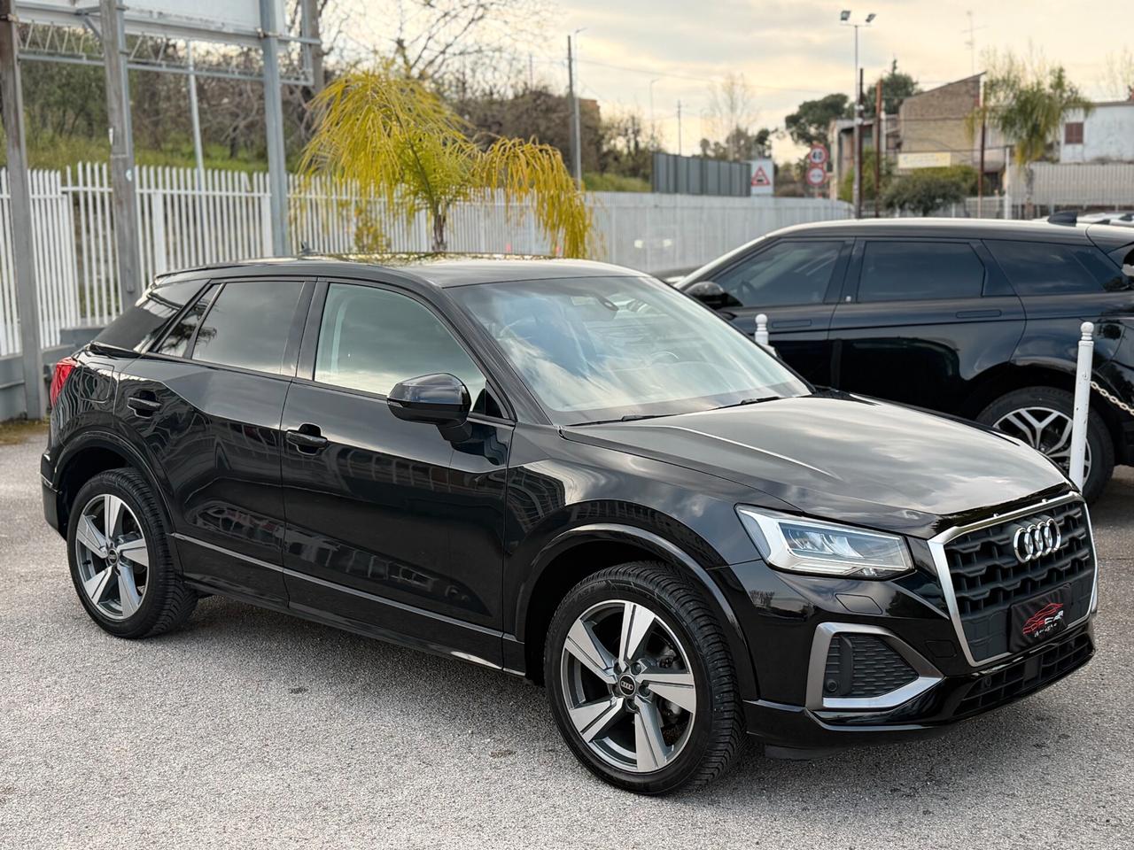 Audi Q2 30 TDI 116CV S-tronic Identity Black