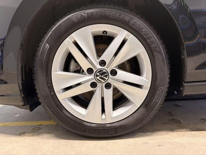 Volkswagen Golf Variant 1.5 eTSI ACT Life DSG Cockpit App Connect 16" Winter Pack