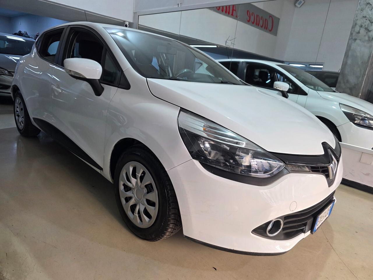 Renault Clio 1.2 NAVI 75cv Full Optional