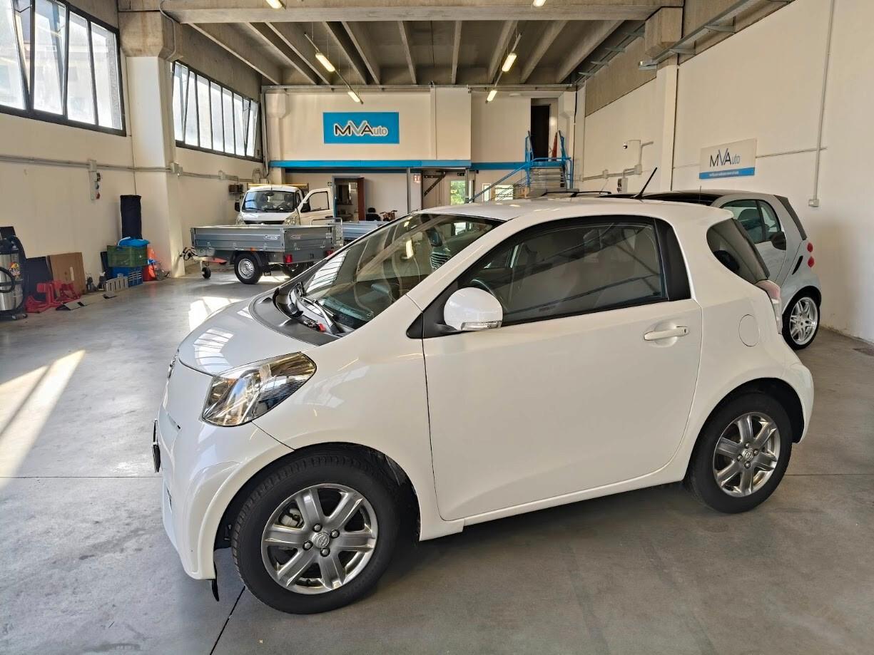 Toyota iQ 1.0 Sol CAMBIO AUTOMATICO POCHI KM