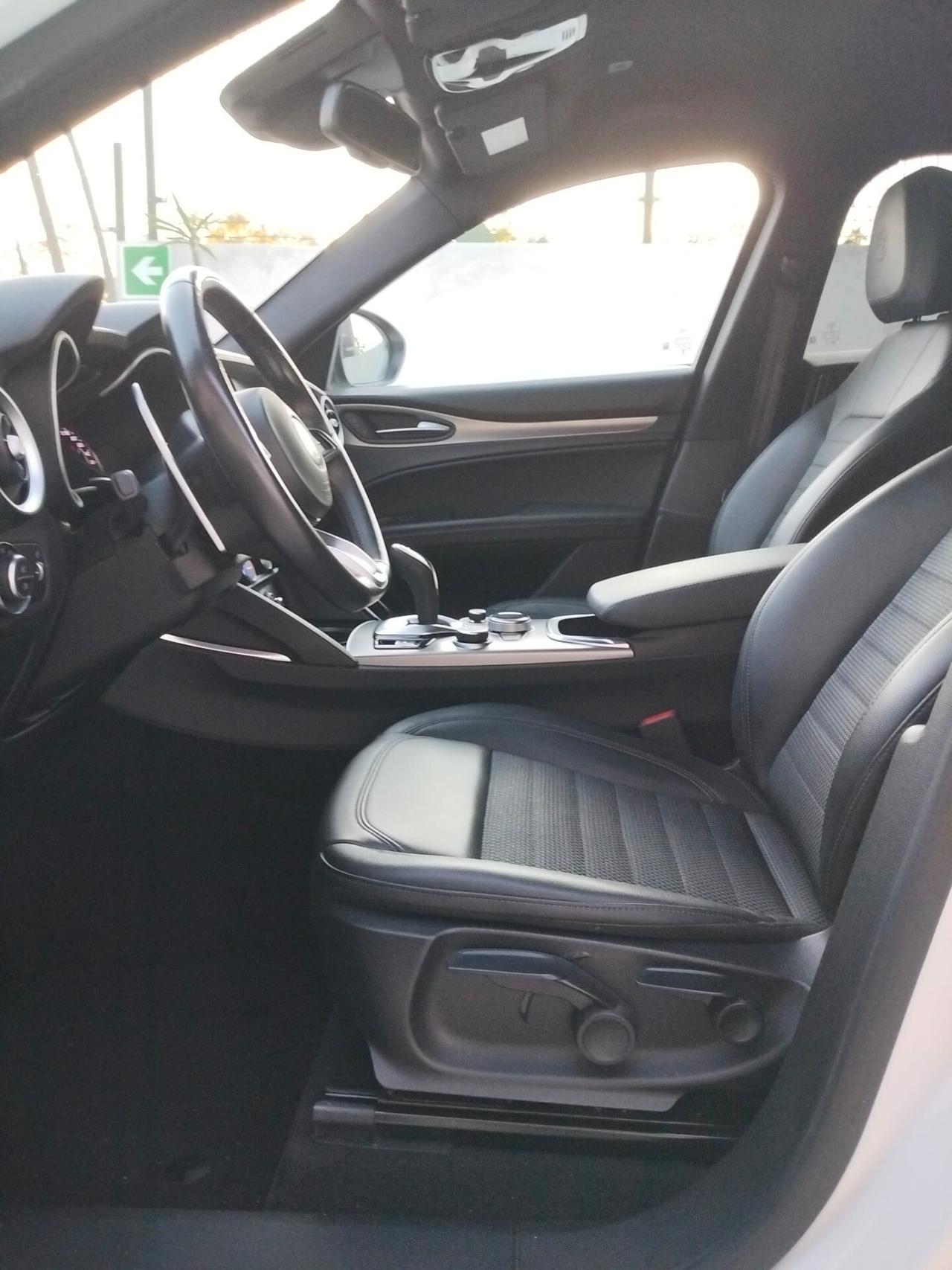 Alfa Romeo Stelvio 2.2 Turbodiesel 190 CV AT8 Q4