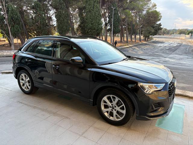 AUDI Q3 35 2.0 TDI S tronic Business Advanced