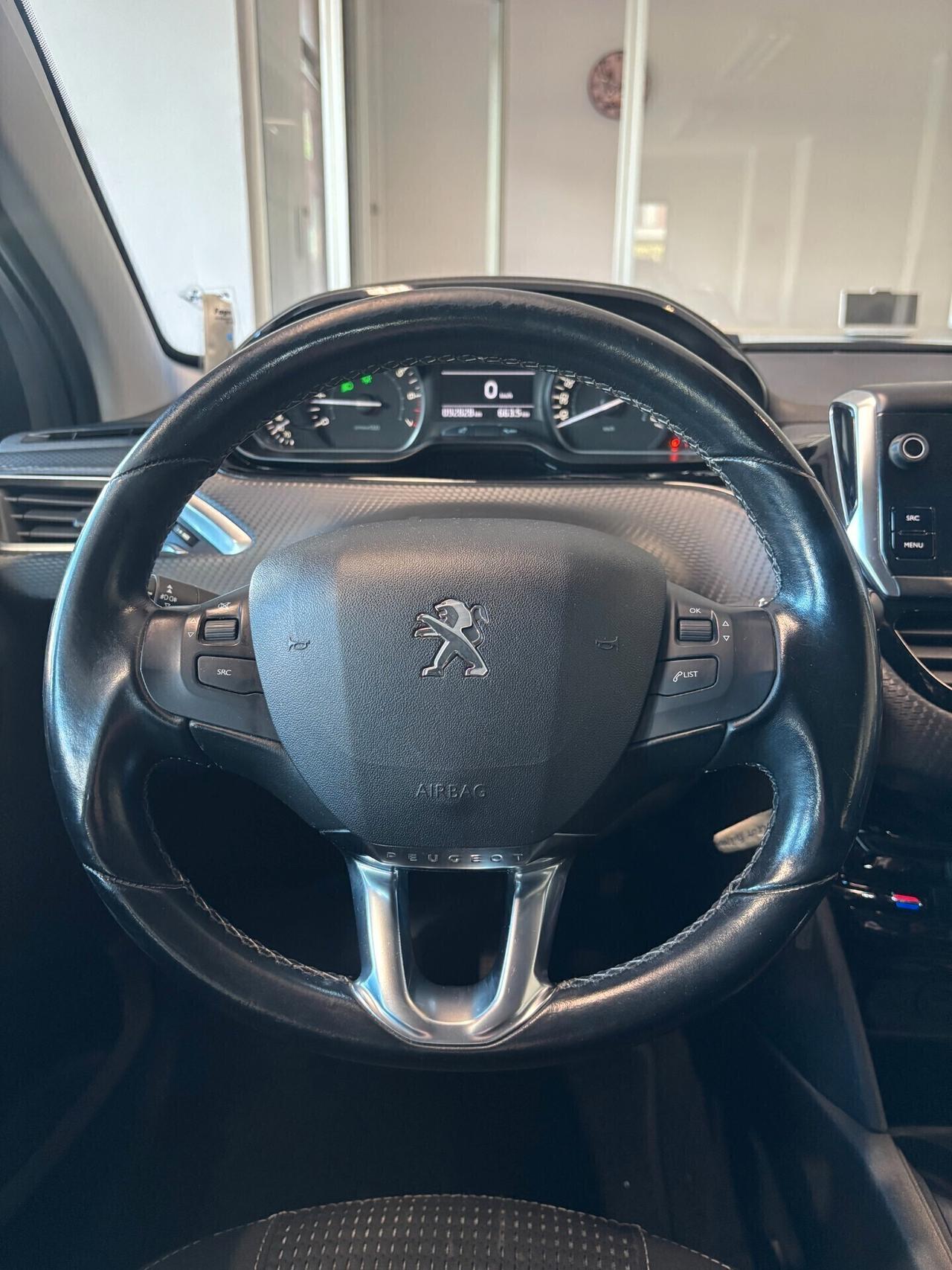 Peugeot 208 5p 1.2 puretech*CINGHIA FATTA*PER NEOPATENTATI