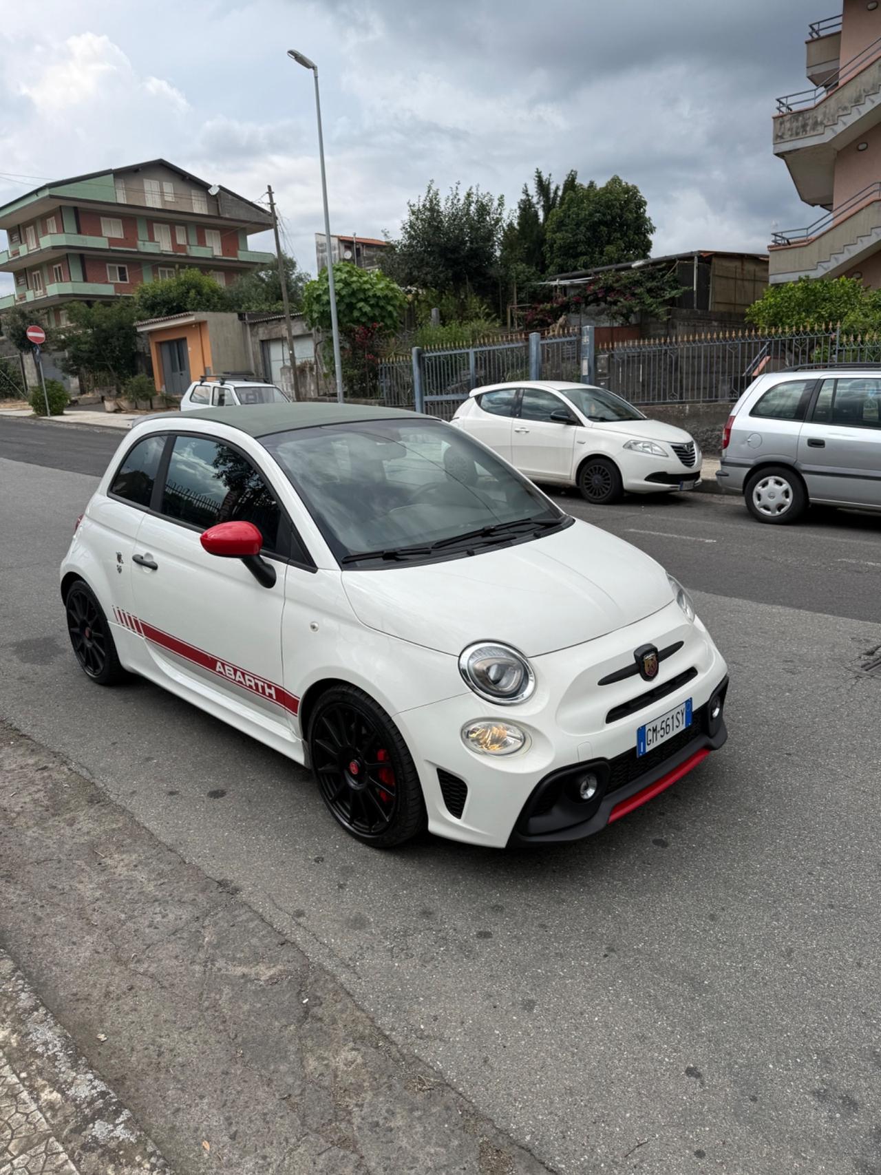 Abarth 595 C 1.4 Turbo T-Jet 180 CV Competizione