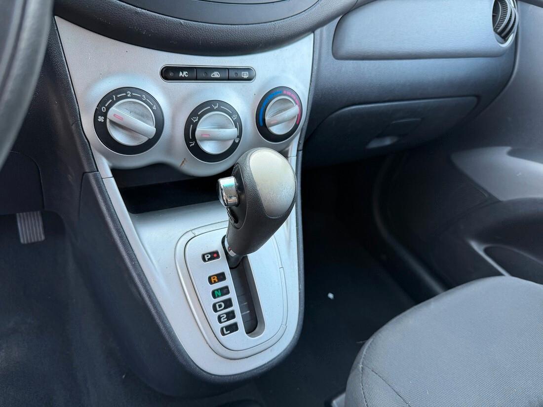Hyundai i10 1.1 12V Active AUTOMATICA
