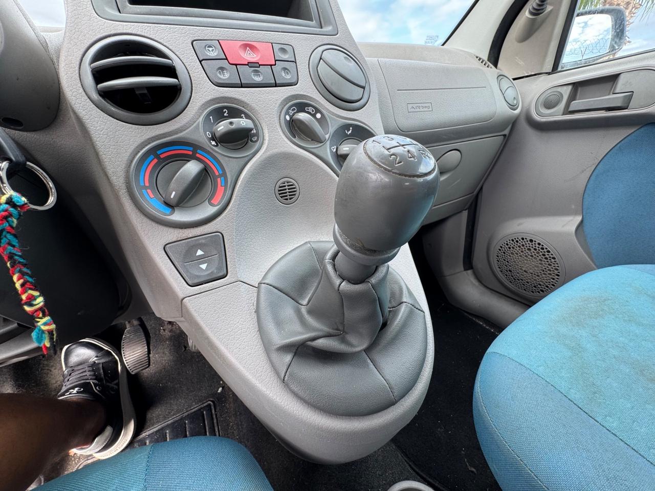 Fiat Panda 1.2 Dynamic NEO PATENTATI KM REALI 1 PRO