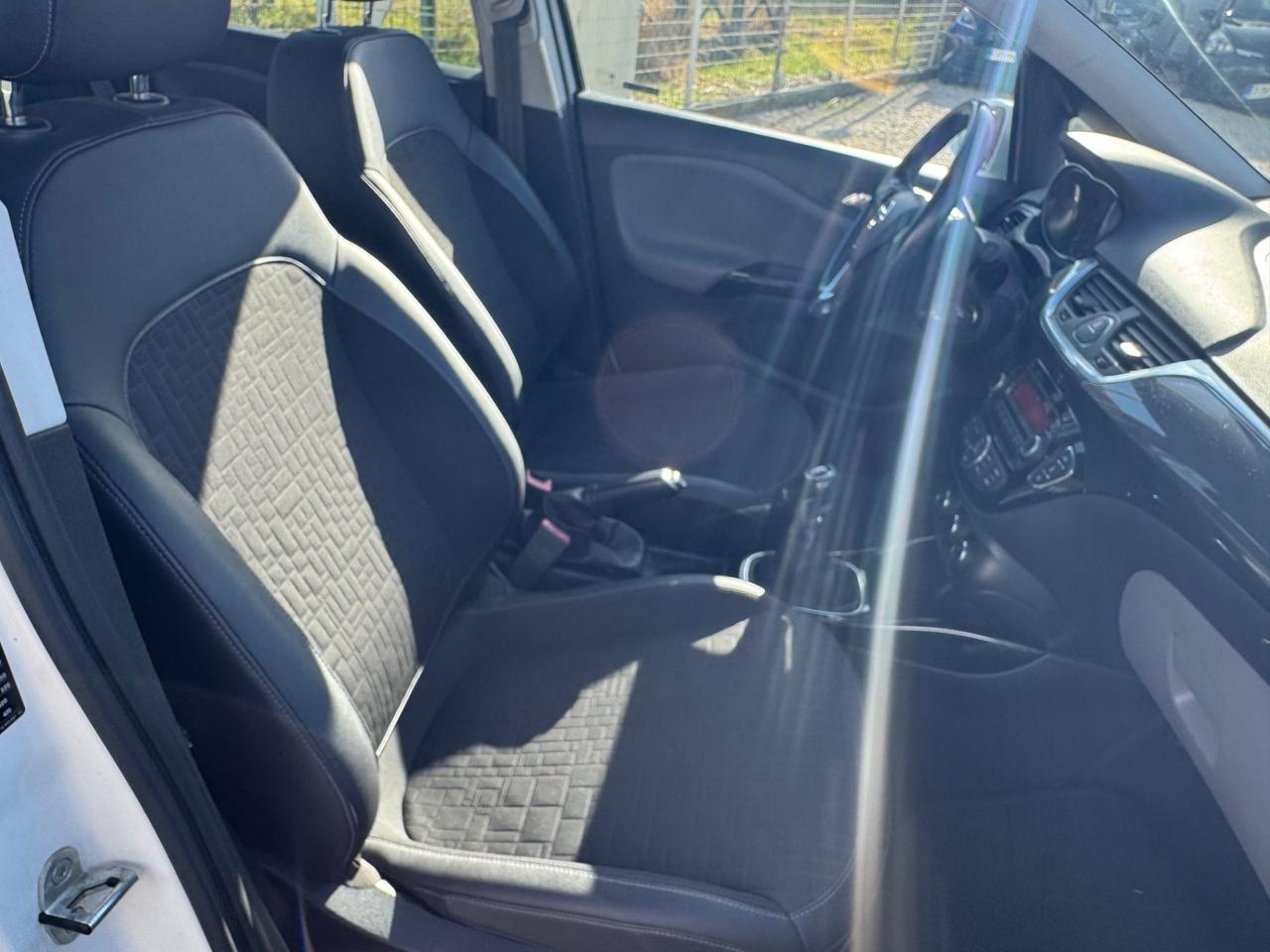 Opel Corsa 1.4 90CV GPL Tech 5 porte Cosmo NEOPATENTATI