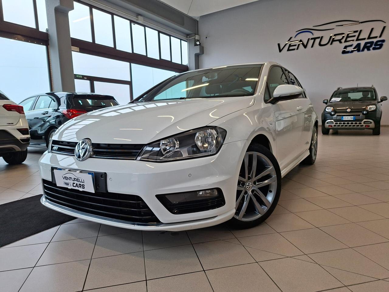 Volkswagen Golf 1.6 TDI 5p. R-line BlueMotion Technology