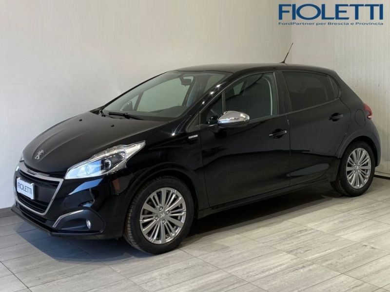 Peugeot 208 PURETECH 82 5 PORTE STYLE