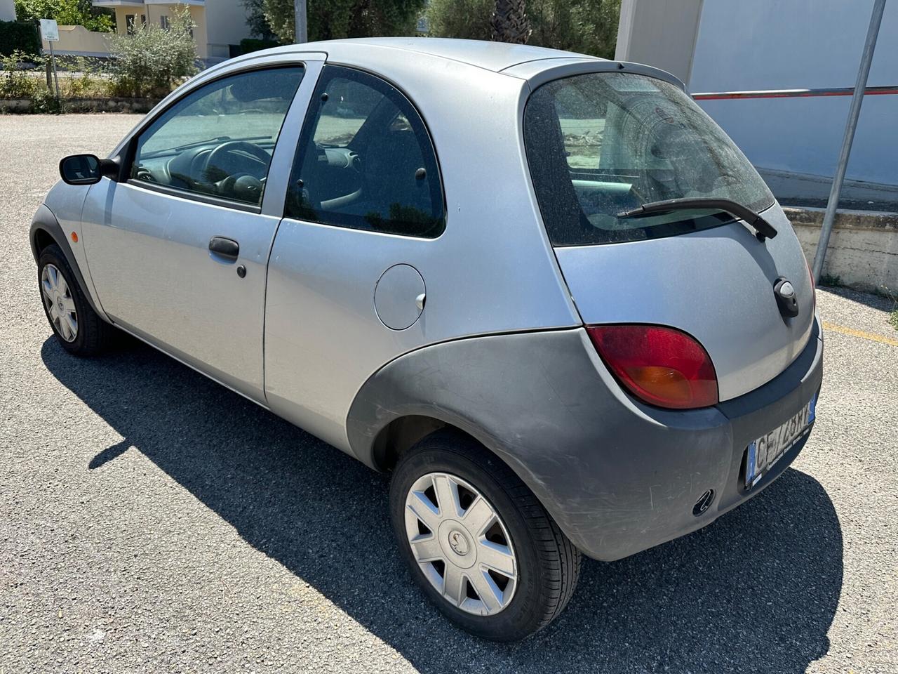 Ford Ka 1.3 benzina neopatentati 2003