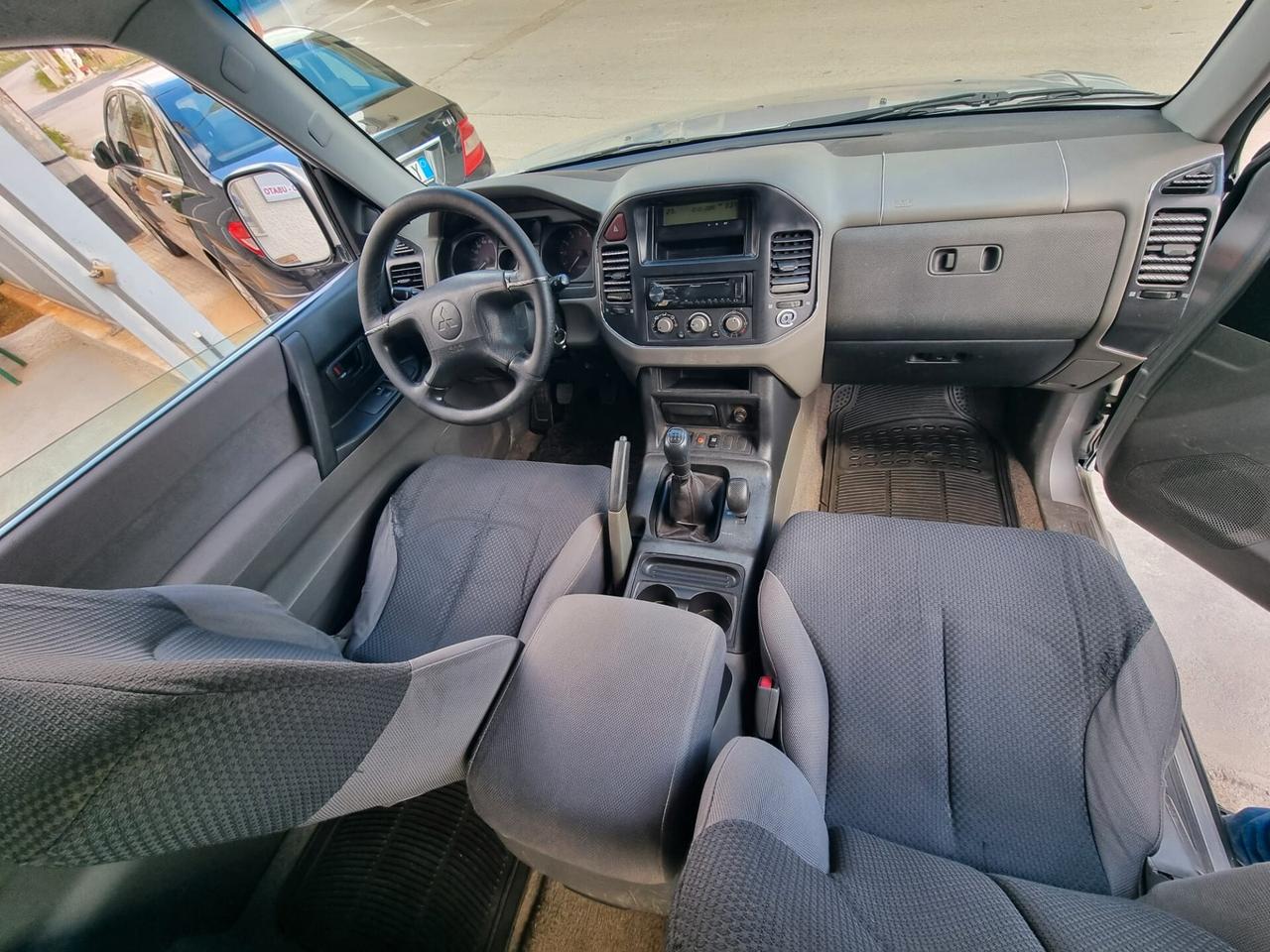 Mitsubishi Pajero 3.2 16V DI-D 3p. GLX