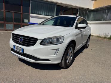 Volvo XC 60 XC60 D3 Geartronic R-design Momentum