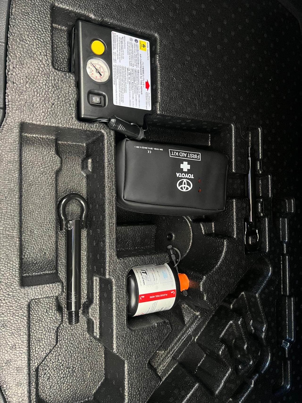 Toyota C-HR 1.8 Hybrid E-CVT Business