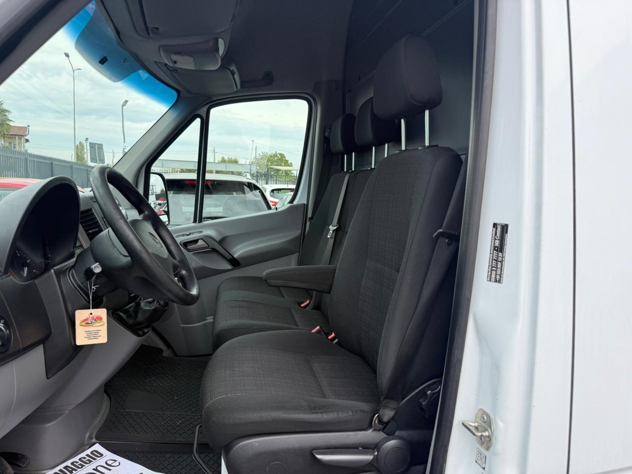 Mercedes Benz Sprinter