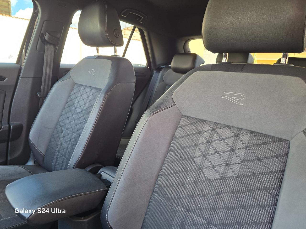Volkswagen T-Roc 1.0 TSI R-Line
