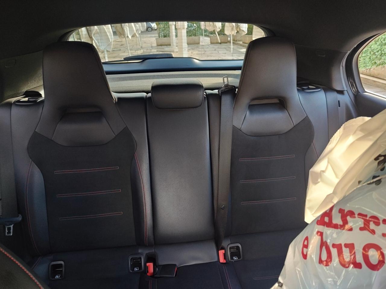 MERCEDES BENZ CLASSE A 180 D 1.5 116 CV AUTOM. PREM. AMG LINE