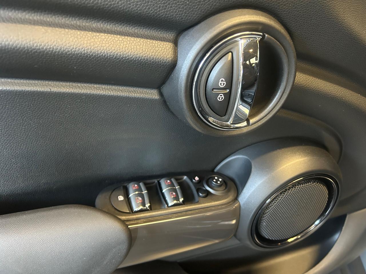 Mini 1.5 Cooper D5 PORTE BOOST AUTO LED