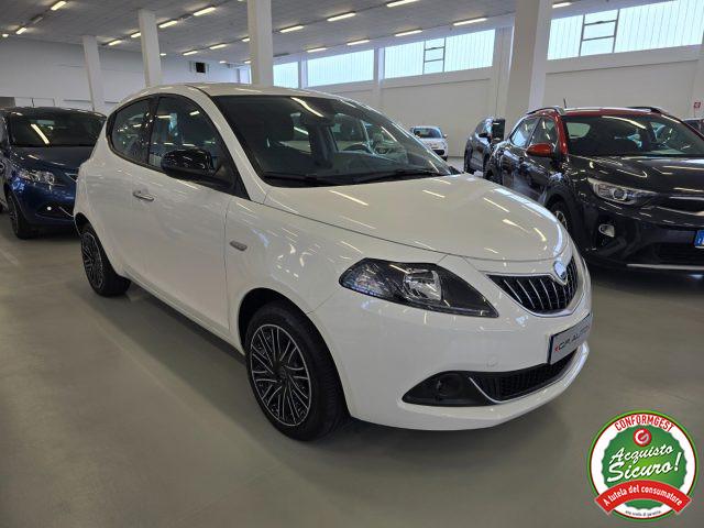 LANCIA Ypsilon 1.0 FireFly 5 porte S&S Hybrid Silver Plus