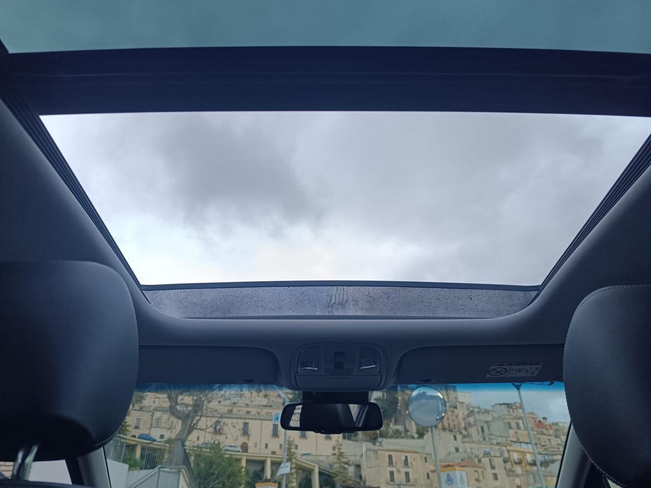 Kia Sportage 1.7 CRDI VGT 2WD high tech