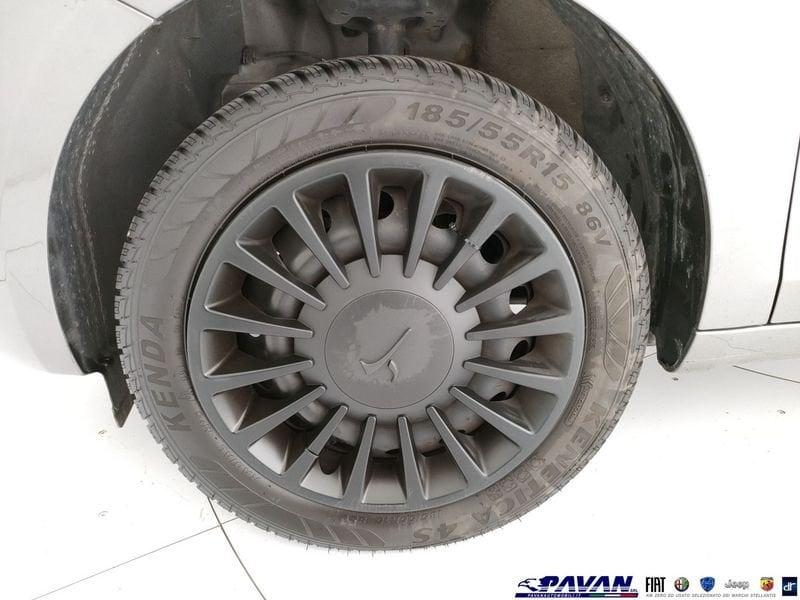 Lancia Ypsilon 1.0 Hybrid 70cv Silver