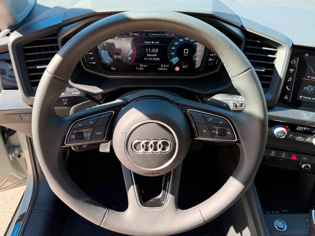 Audi A1 30 1.0 tfsi Identity Contrast 116cv s tronic PROMO