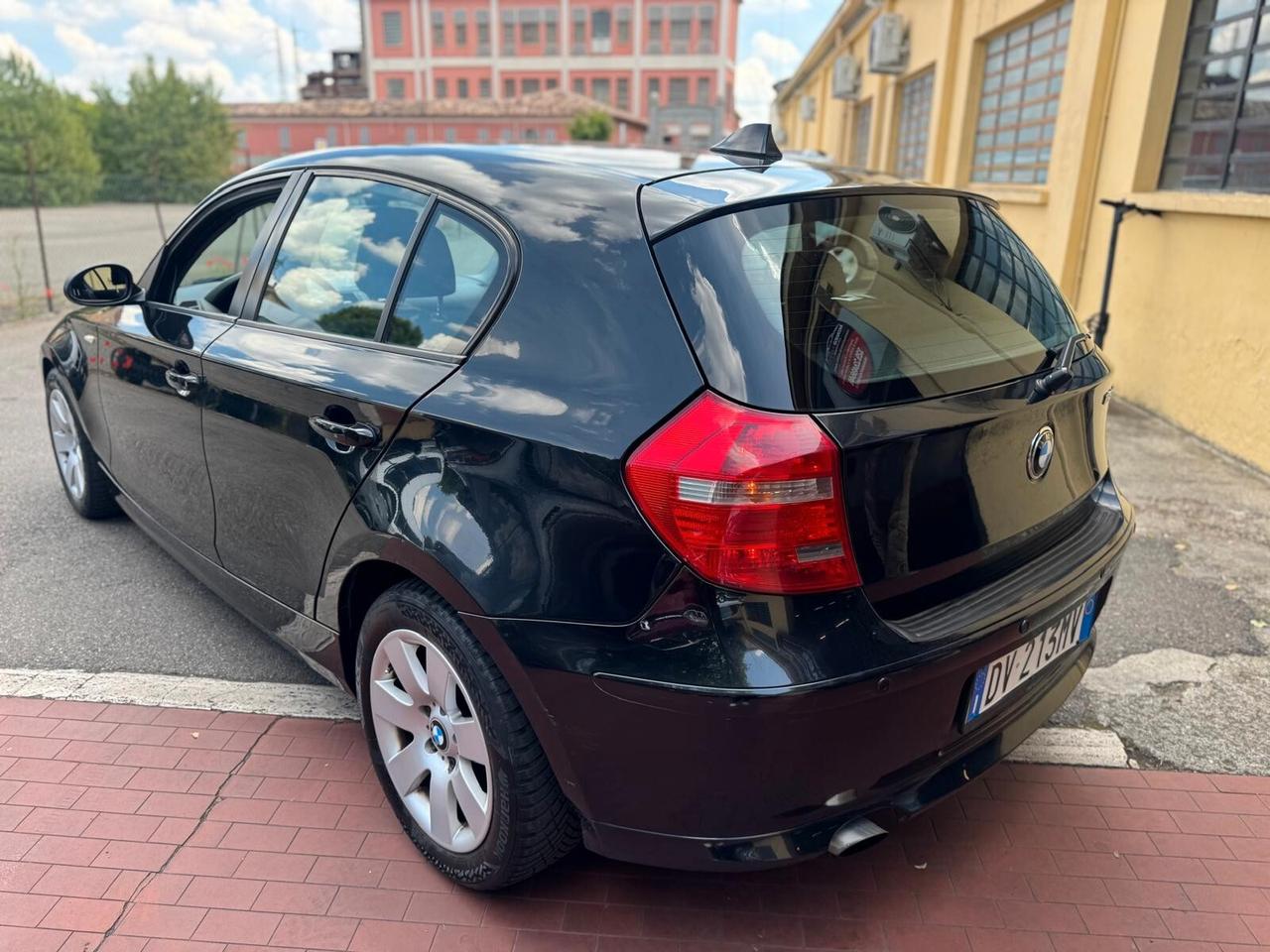 Bmw 118d 2.0 Diesel 5 porte Futura DPF CATENA FATTA