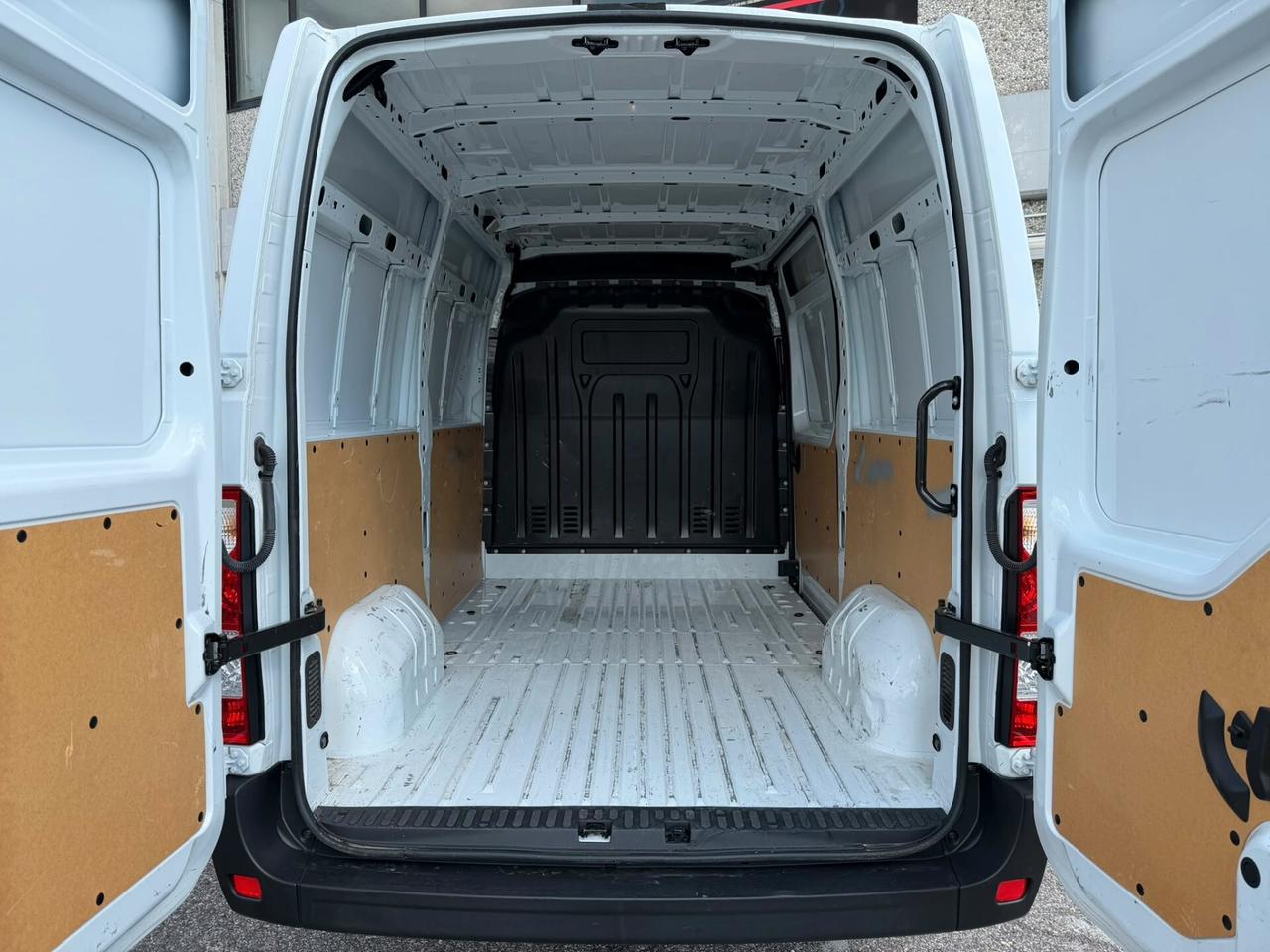 Renault Master T35 2.3 dCi 135 L2 H2 PM-TM Furgone Start