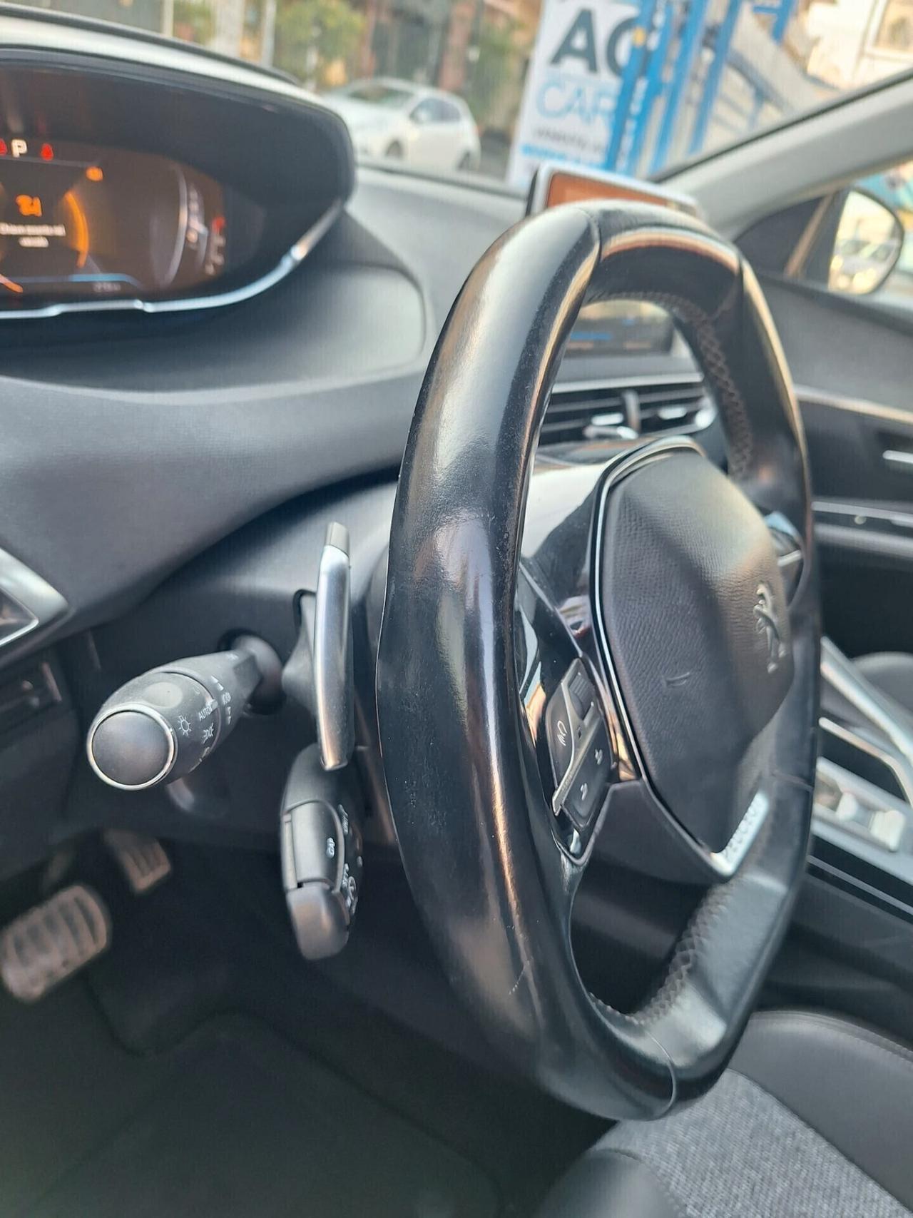 Peugeot 3008 BlueHDi 130 S&S EAT8 Allure