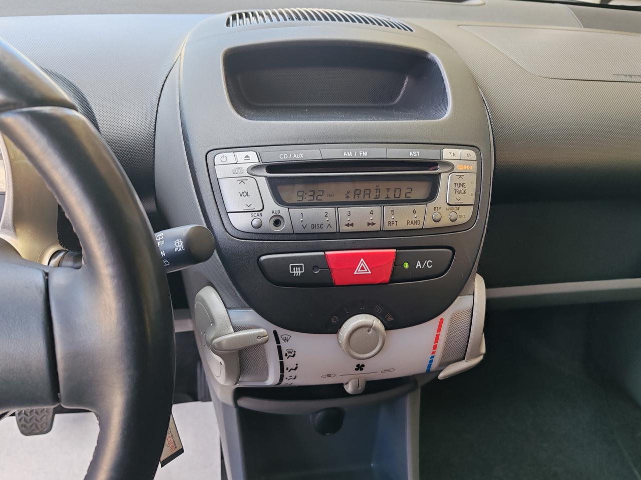 Toyota Aygo 1.0 12V VVT-i 5 porte